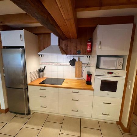 Le Chal Heureux Bel Appartement Dans Vieille Ferme De Montagne Renovee Les Orres Luaran gambar