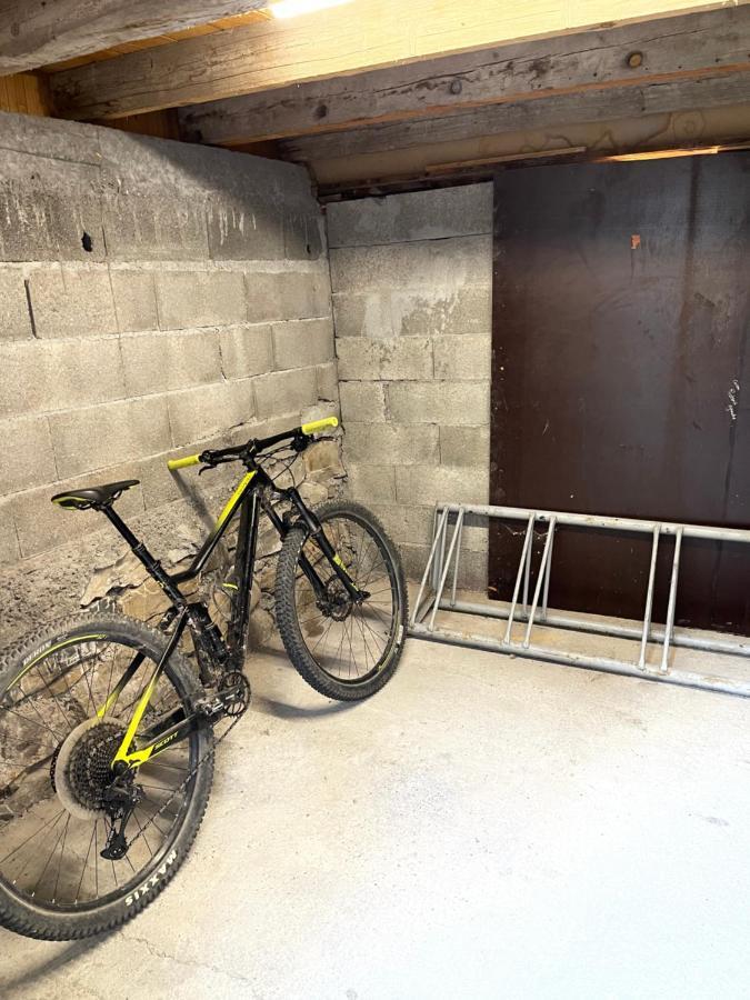Le Chal Heureux Bel Appartement Dans Vieille Ferme De Montagne Renovee Les Orres Luaran gambar