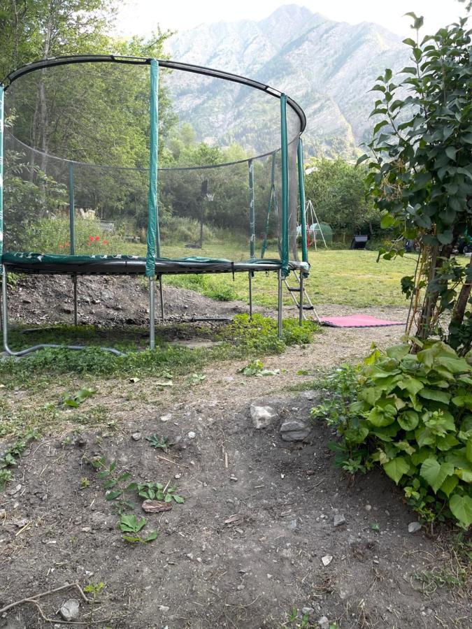 Le Chal Heureux Bel Appartement Dans Vieille Ferme De Montagne Renovee Les Orres Luaran gambar
